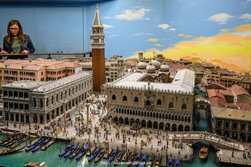 Sankt Markusplatsen i Venedig i miniatyr.